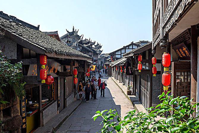 在面对喜欢的人时，怎样避免被恋爱脑支配？